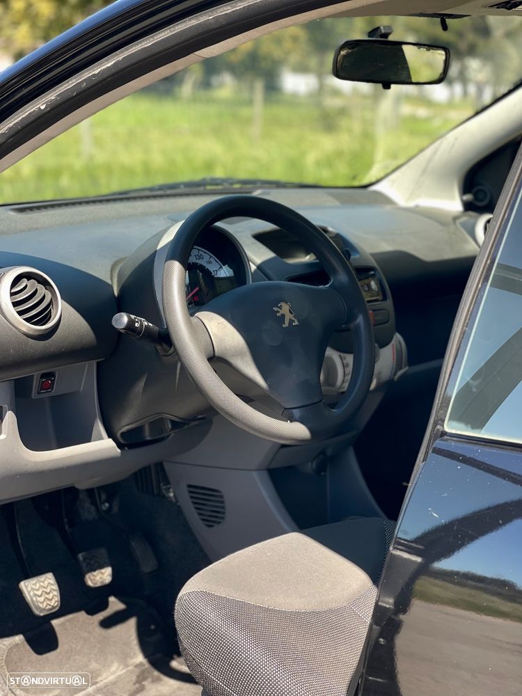 Peugeot 107 1.0 Urban - 9