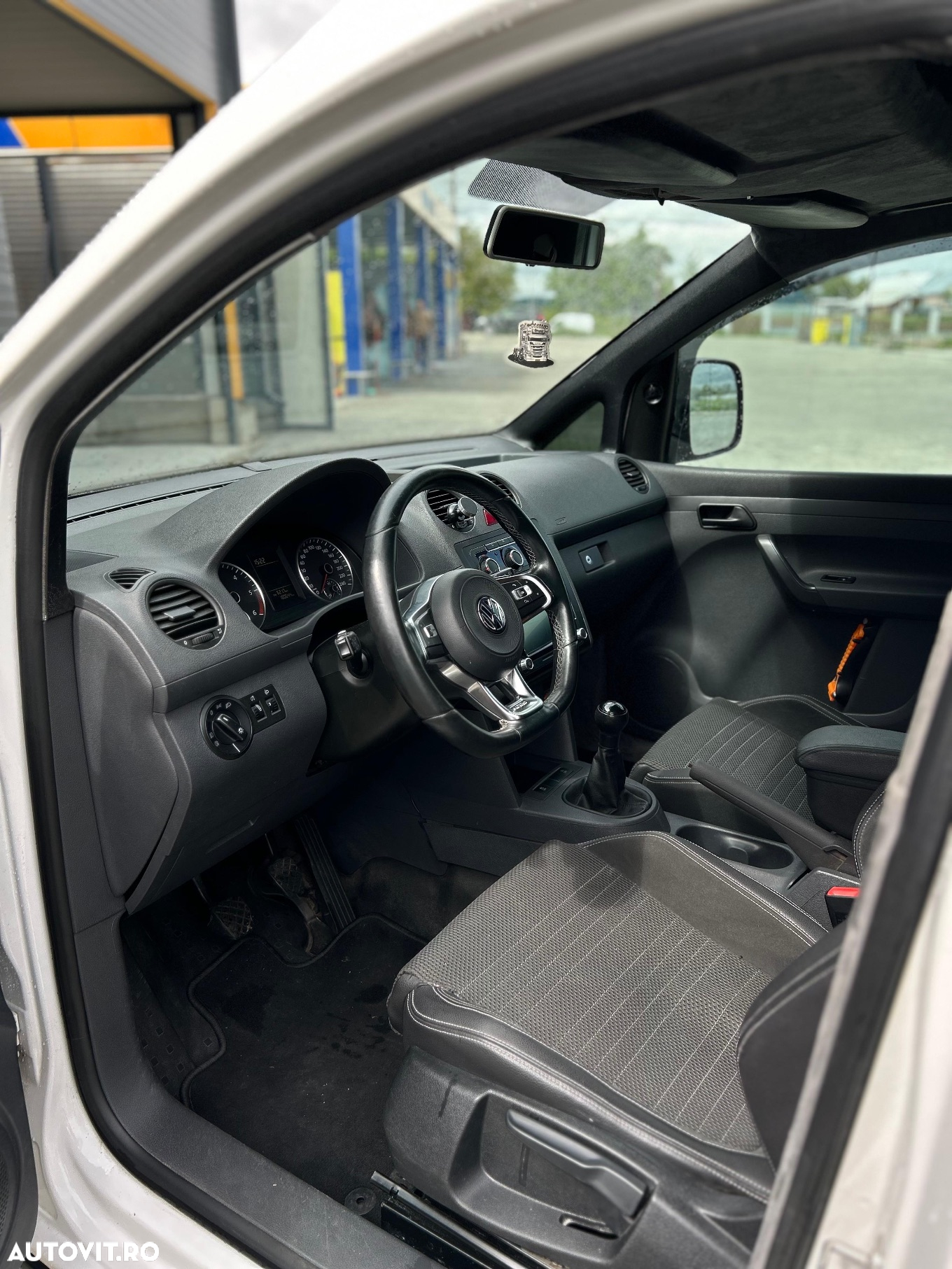 Volkswagen Caddy Maxi 1.6 TDI BlueMotion - 5