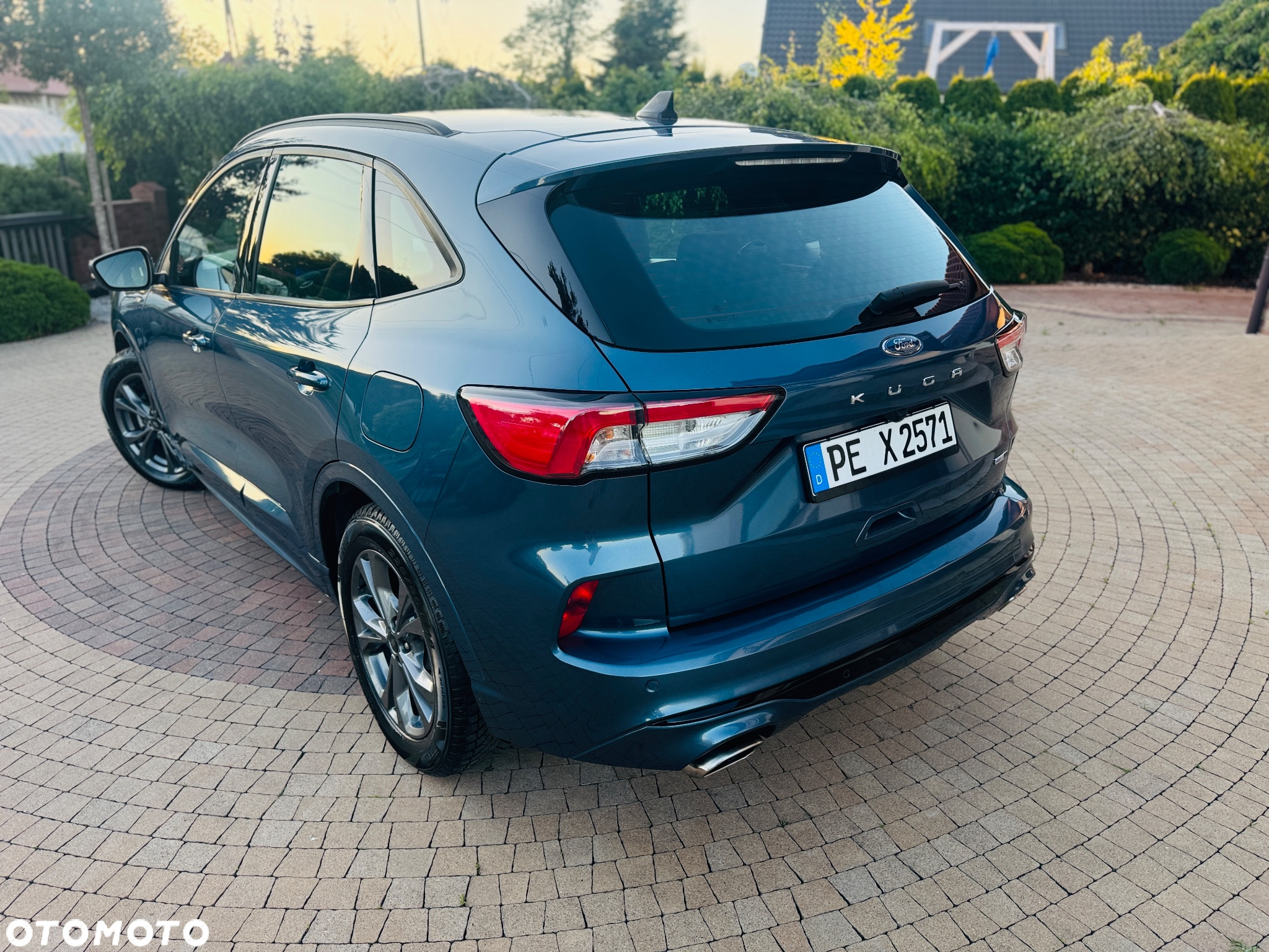 Ford Kuga 2.0 EcoBlue mHEV FWD ST-Line - 25