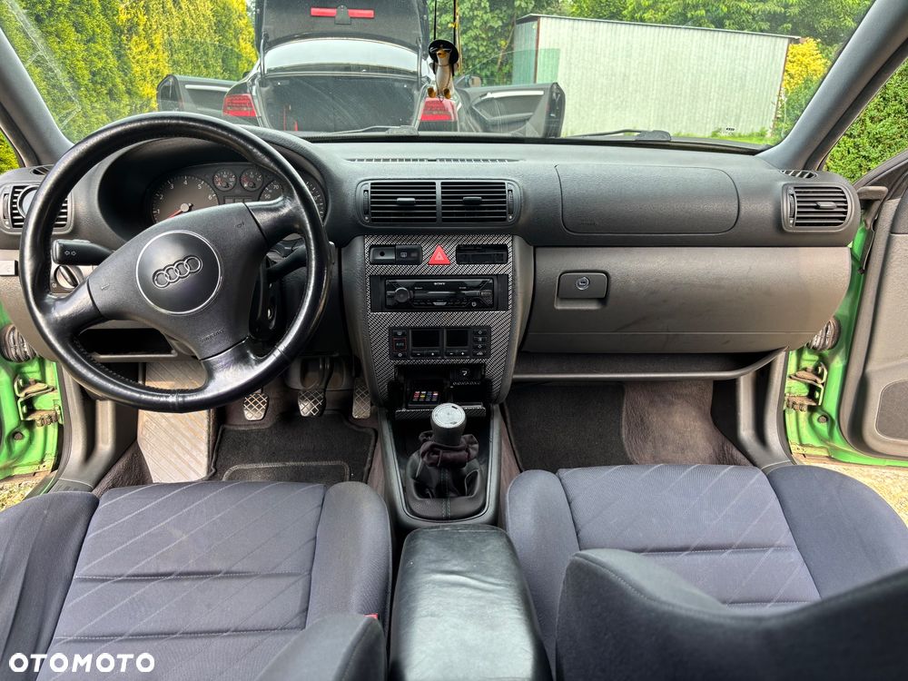 Audi A3 3-drzwiowe 1.8 Ambiente - 9