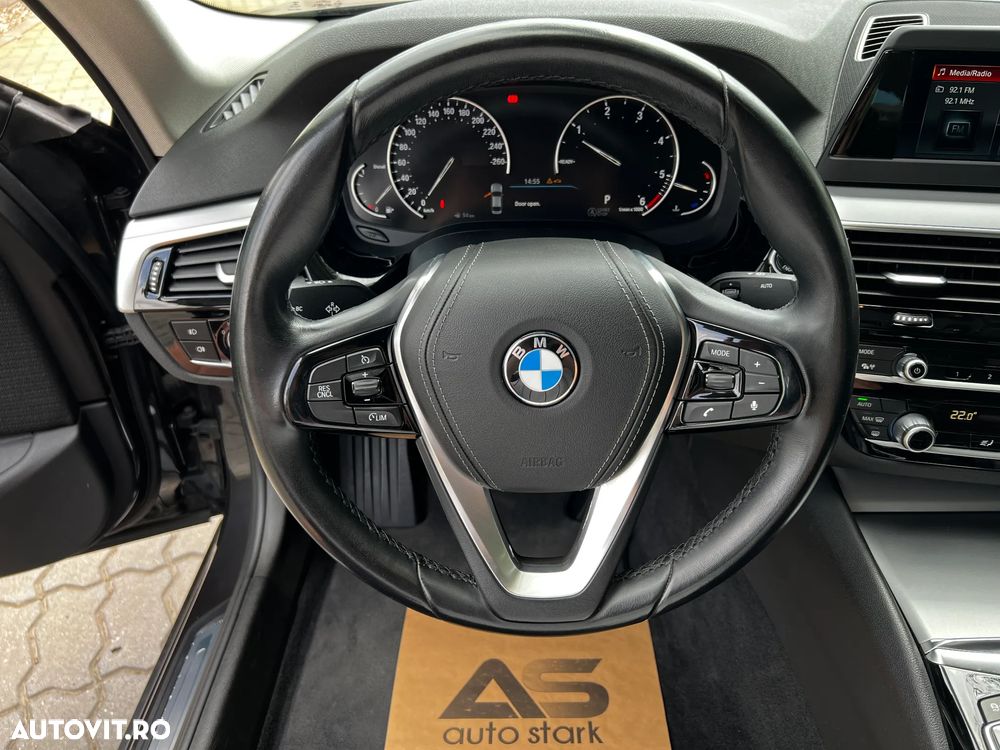 BMW Seria 5 520d AT - 23