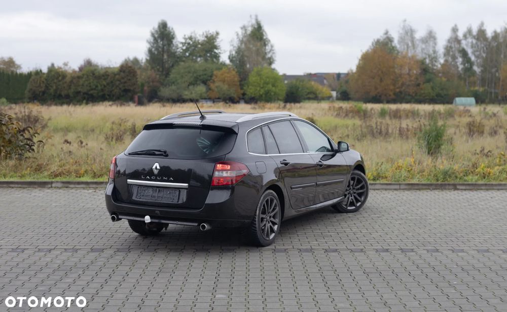 Renault Laguna 2.0 dCi Initiale - 11