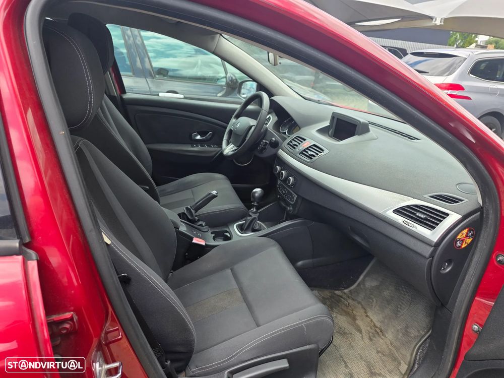 Renault Mégane 1.5 dCi Dynamique - 5