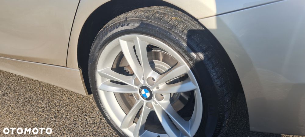 BMW Seria 3 316i - 20