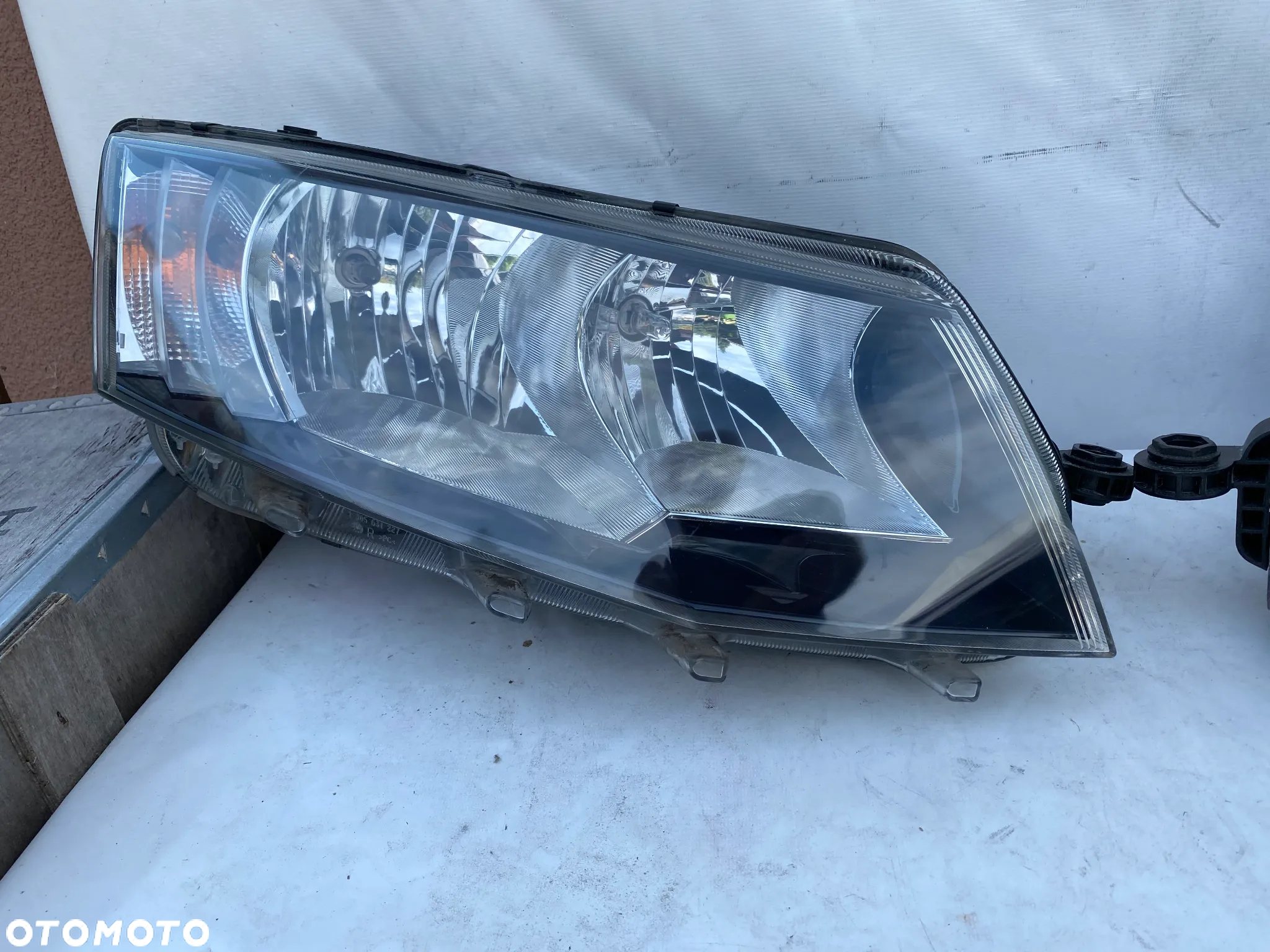 lampy octavia III zwykłe komplet EU całe - 3