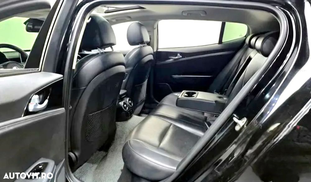 Kia Stinger 2.0 T-GDI GT Line - 7