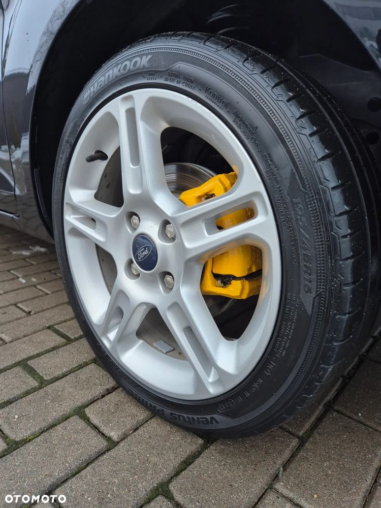 Ford Fiesta 1.4 Sport - 21