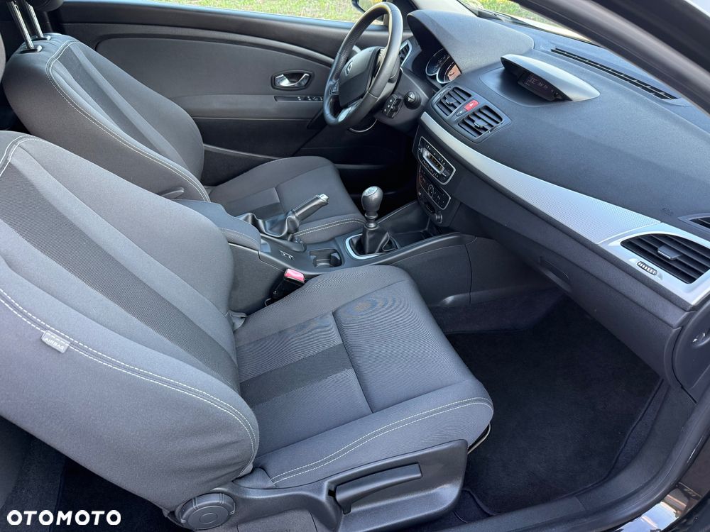 Renault Megane 1.6 16V Dynamique Euro5 - 19