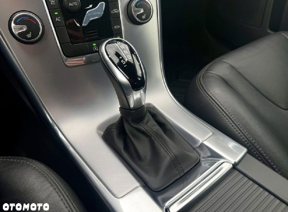 Volvo XC 60 - 13
