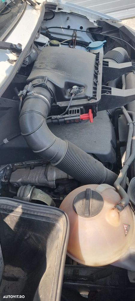 Mercedes-Benz Sprinter - 11