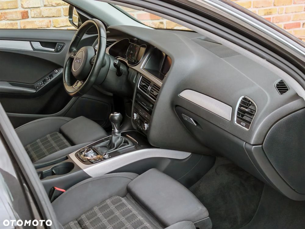 Audi A4 Avant 2.0 TDI DPF Ambiente - 14