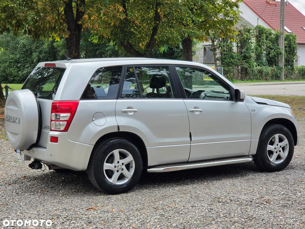 Suzuki Grand Vitara 2.7 V6 - 12