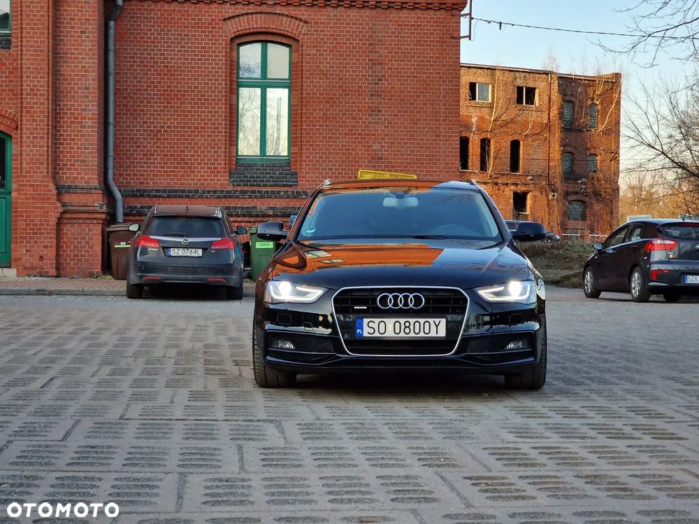 Audi A4 2.0 TDI DPF clean diesel quattro S tronic S line Sportpaket - 2