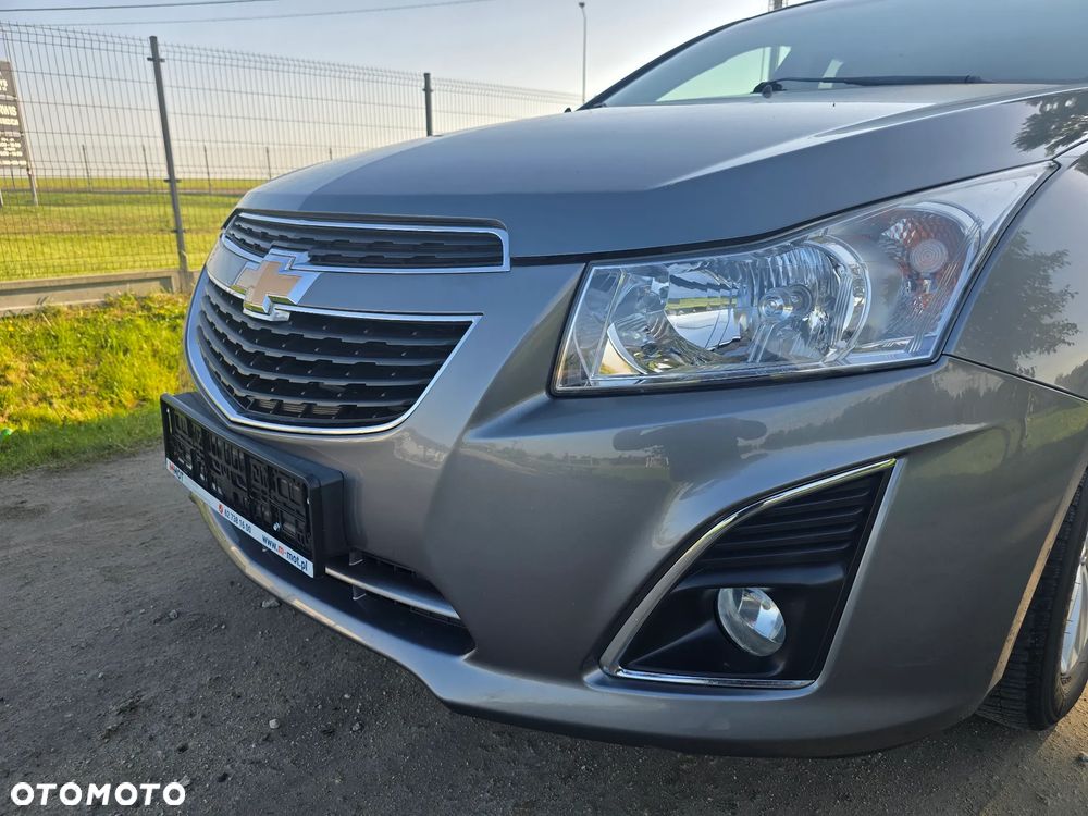 Chevrolet Cruze 1.6 LS+ - 9
