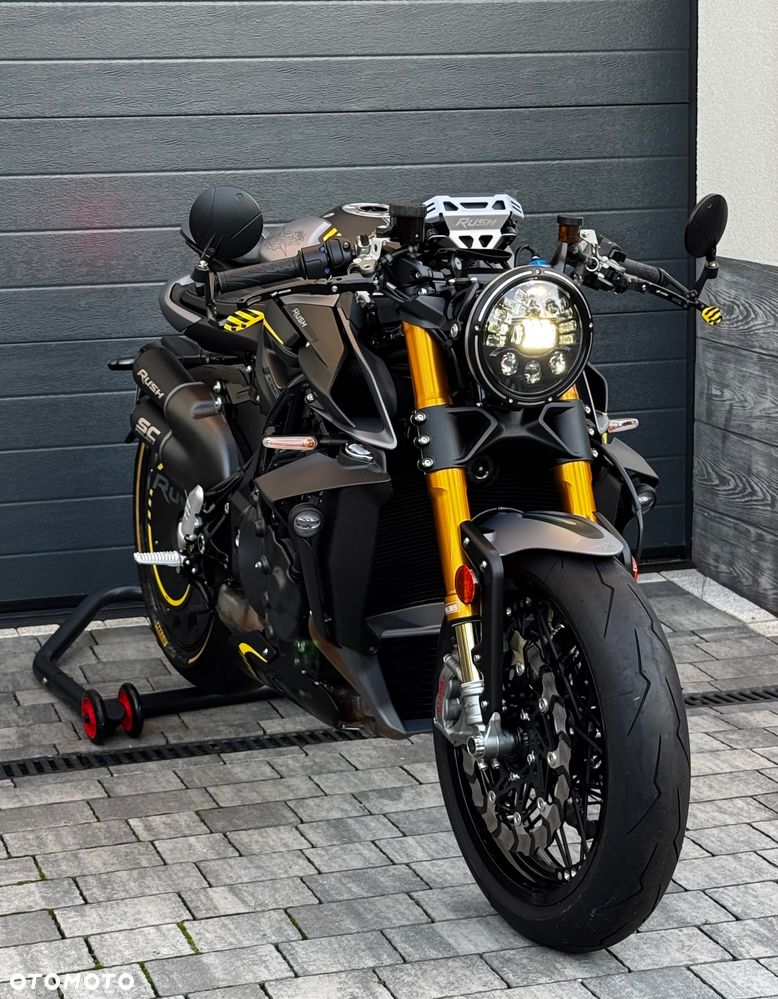 MV AGUSTA RUSH - 4