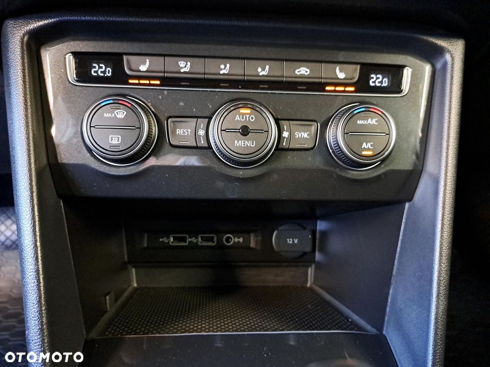 Volkswagen Tiguan - 27