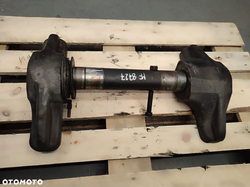 Wspornik osi przedniej 4276006 MASSEY FERGUSON 8727 - 2