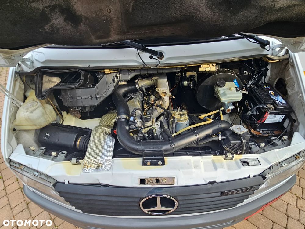 Mercedes-Benz Sprinter 412 D Kontener/Izoterma 3.70 M ! Bez Korozji ! - 22