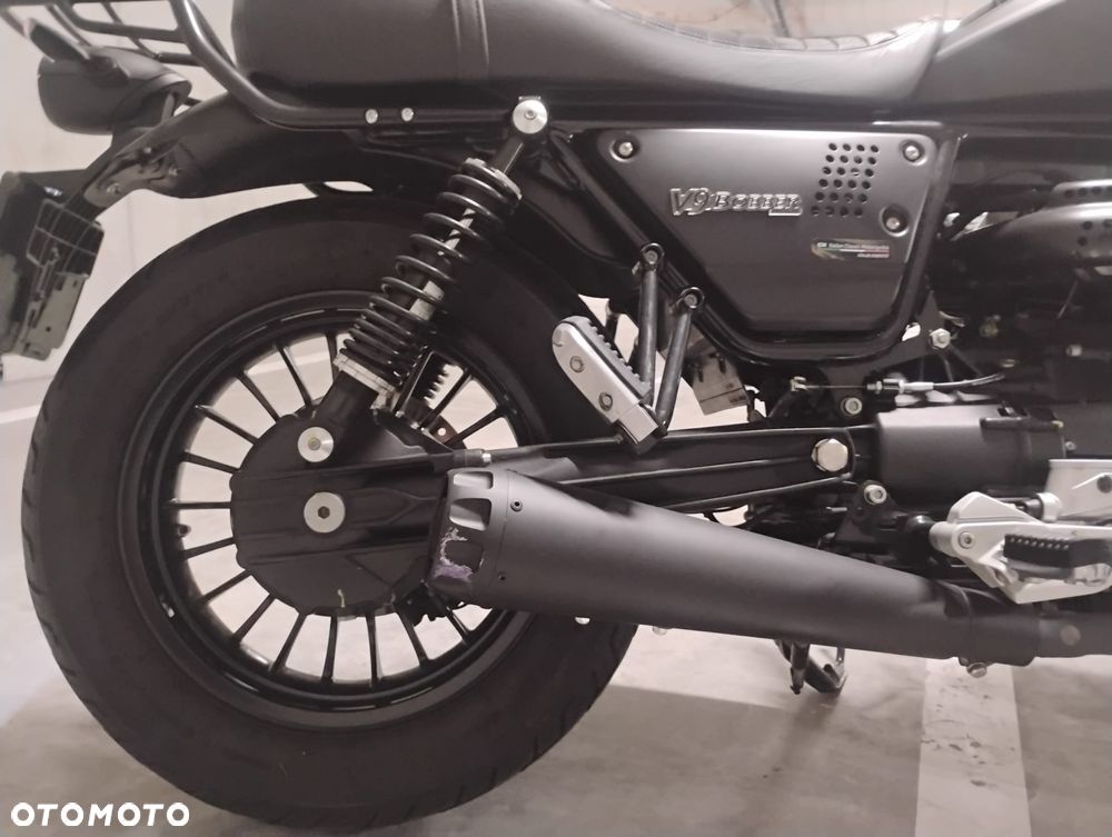 Moto Guzzi V9 - 8