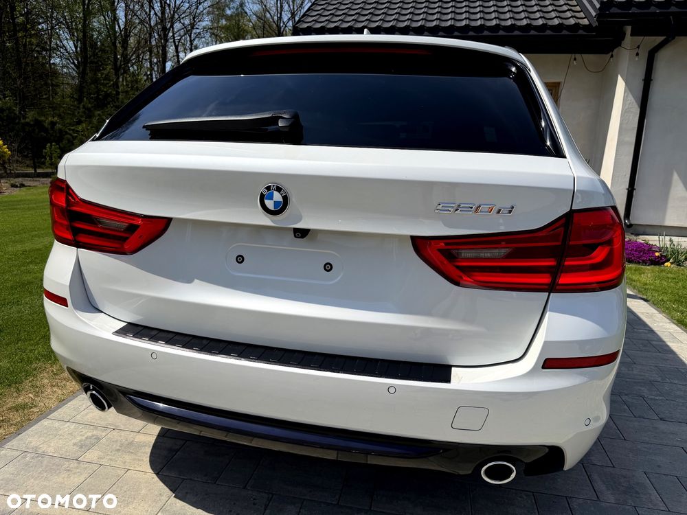 BMW Seria 5 520d Sport Line - 16