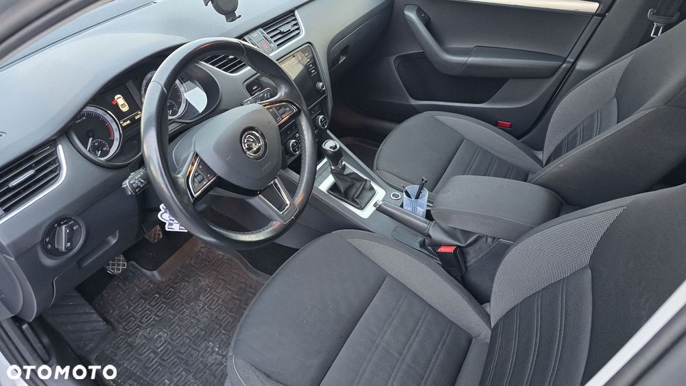 Skoda Octavia 1.6 TDI Ambition - 8