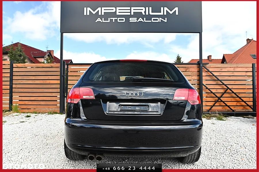 Audi A3 Sportback 1.4 TFSI Ambiente - 11