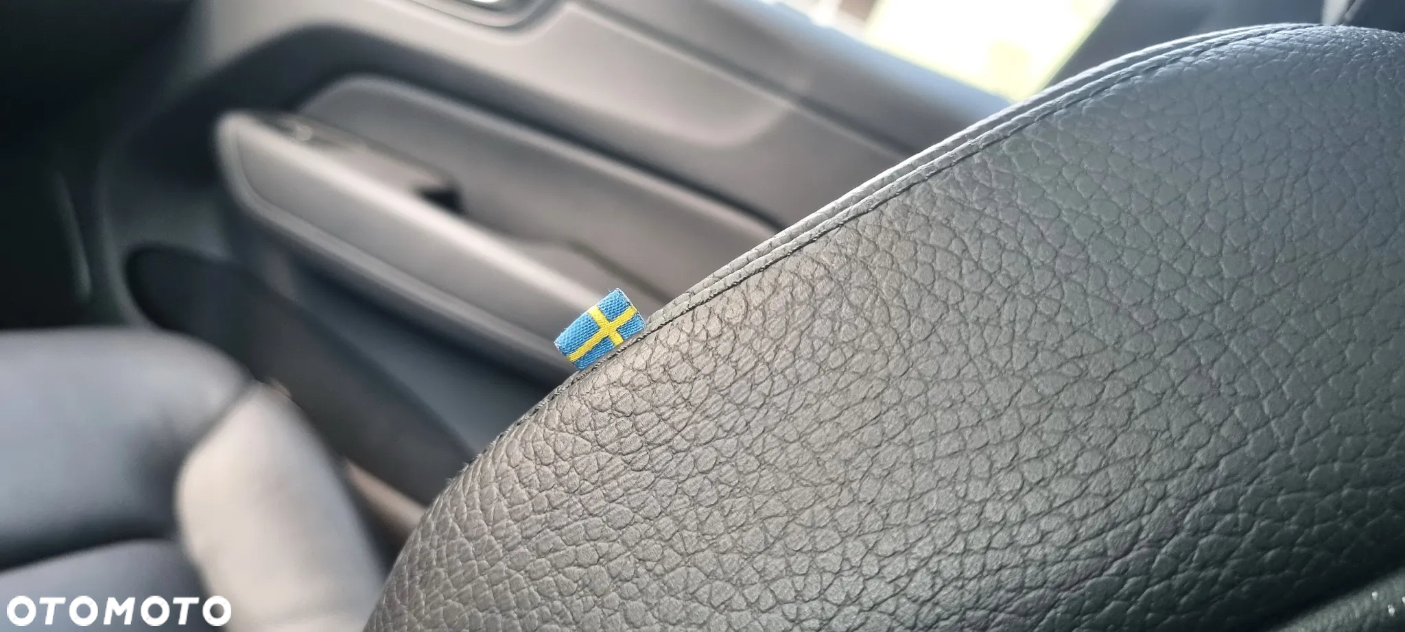 Volvo XC 60 B4 D Geartronic Momentum Pro - 26