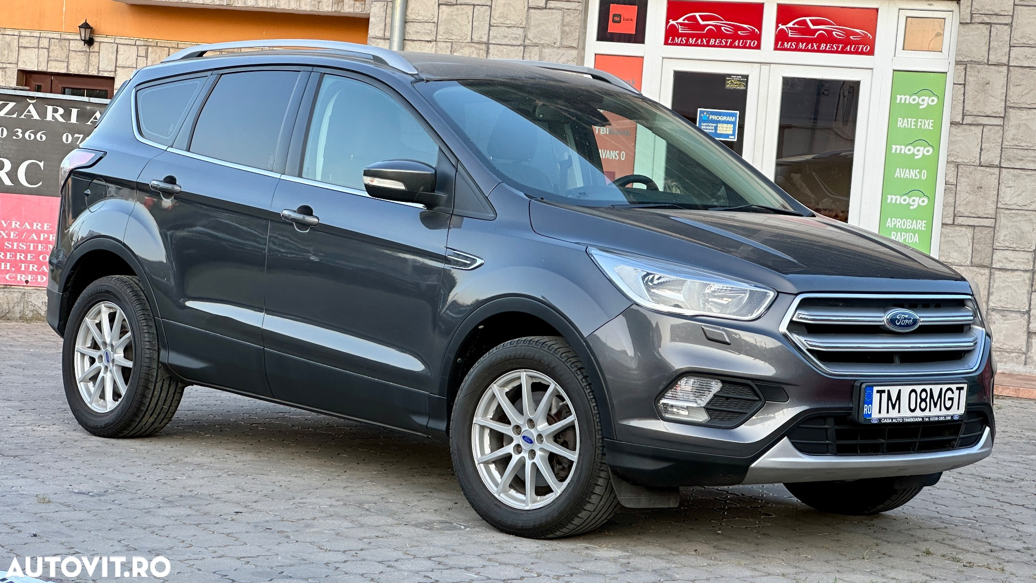 Ford Kuga - 12