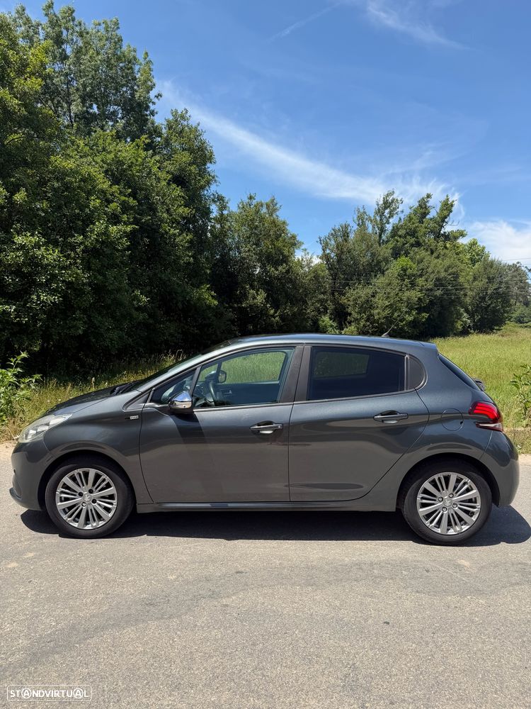 Peugeot 208 1.2 PureTech Style - 7