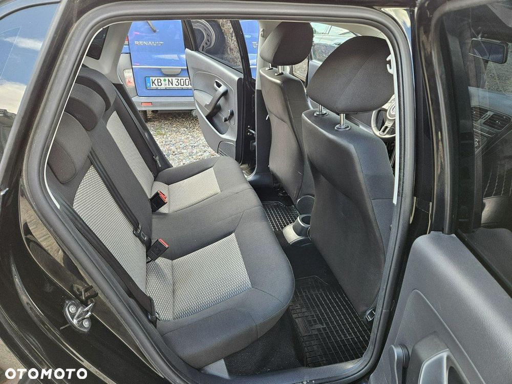 Volkswagen Polo - 11