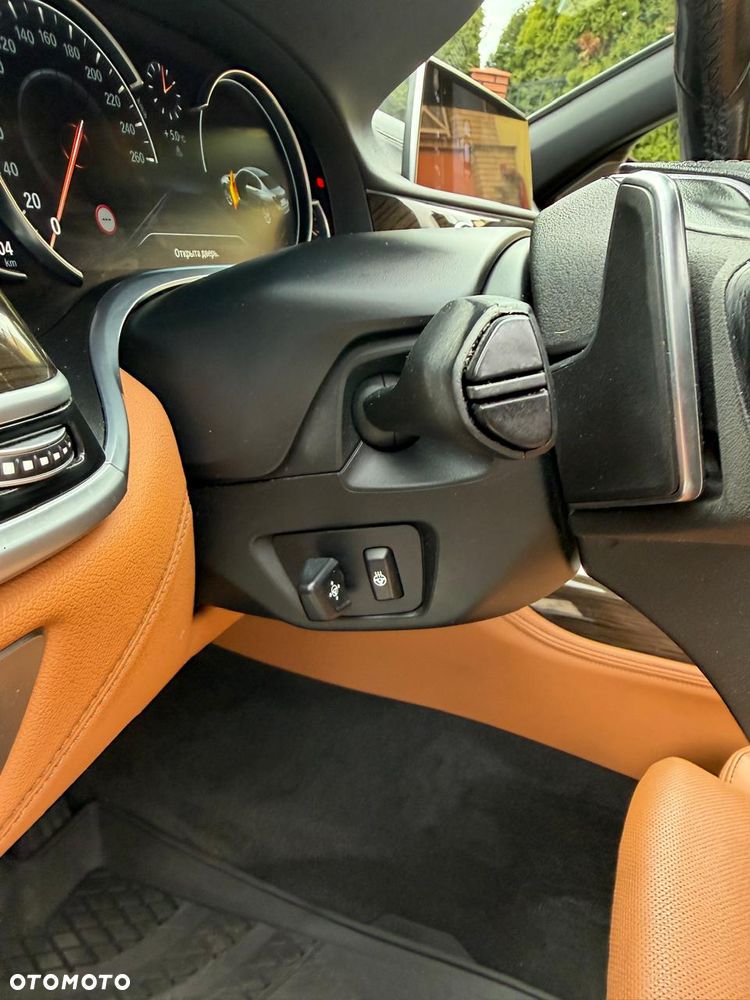 BMW Seria 7 740d xDrive - 9