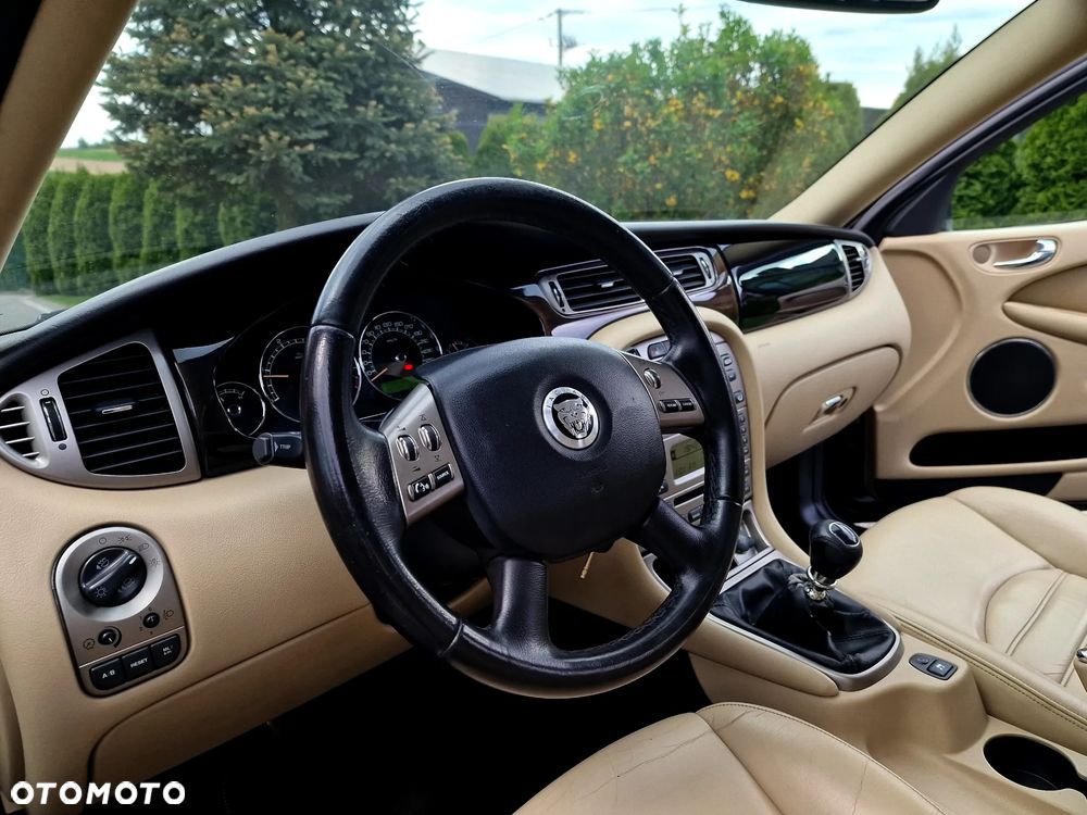 Jaguar X-Type 2.2 D Executive - 30