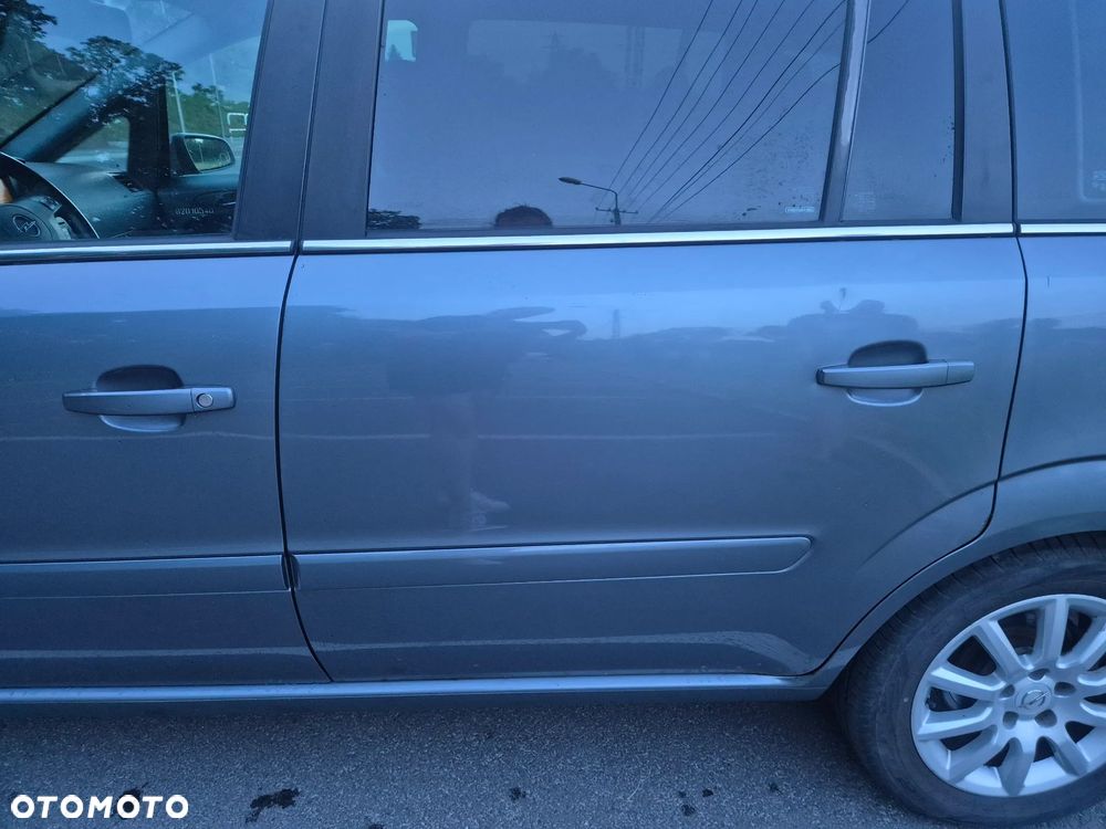 Opel Zafira 1.9 CDTI Elegance - 28