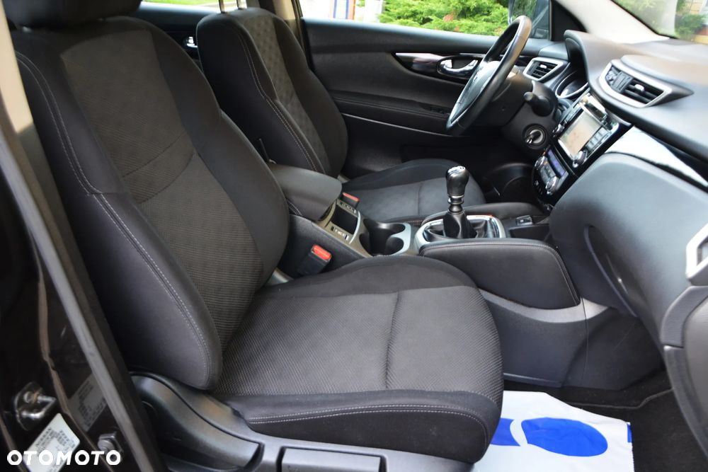 Nissan Qashqai 1.5 dCi DPF acenta - 39