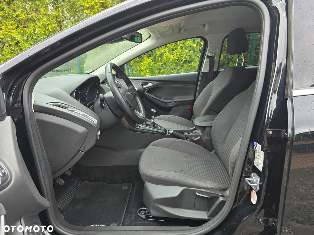 Ford Focus 1.0 EcoBoost Titanium - 23