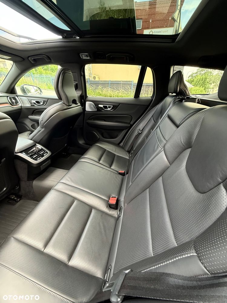 Volvo V60 T6 AWD Inscription - 32