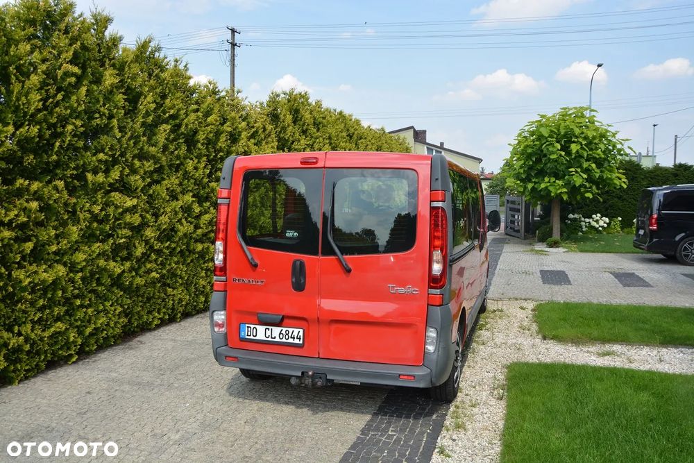 Renault Trafic - 2