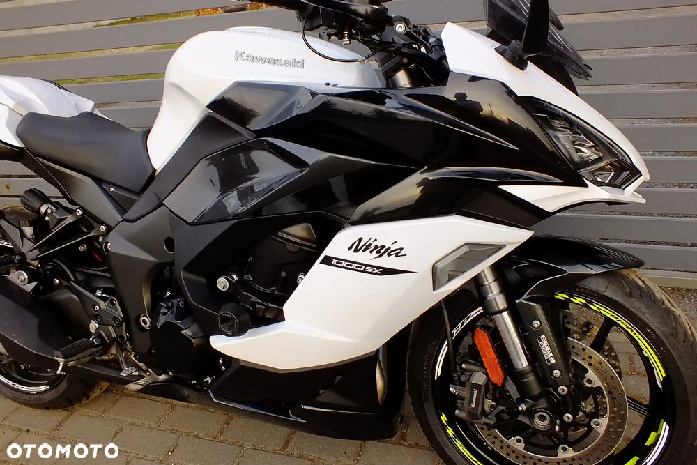 Kawasaki Ninja 1000 SX - 9