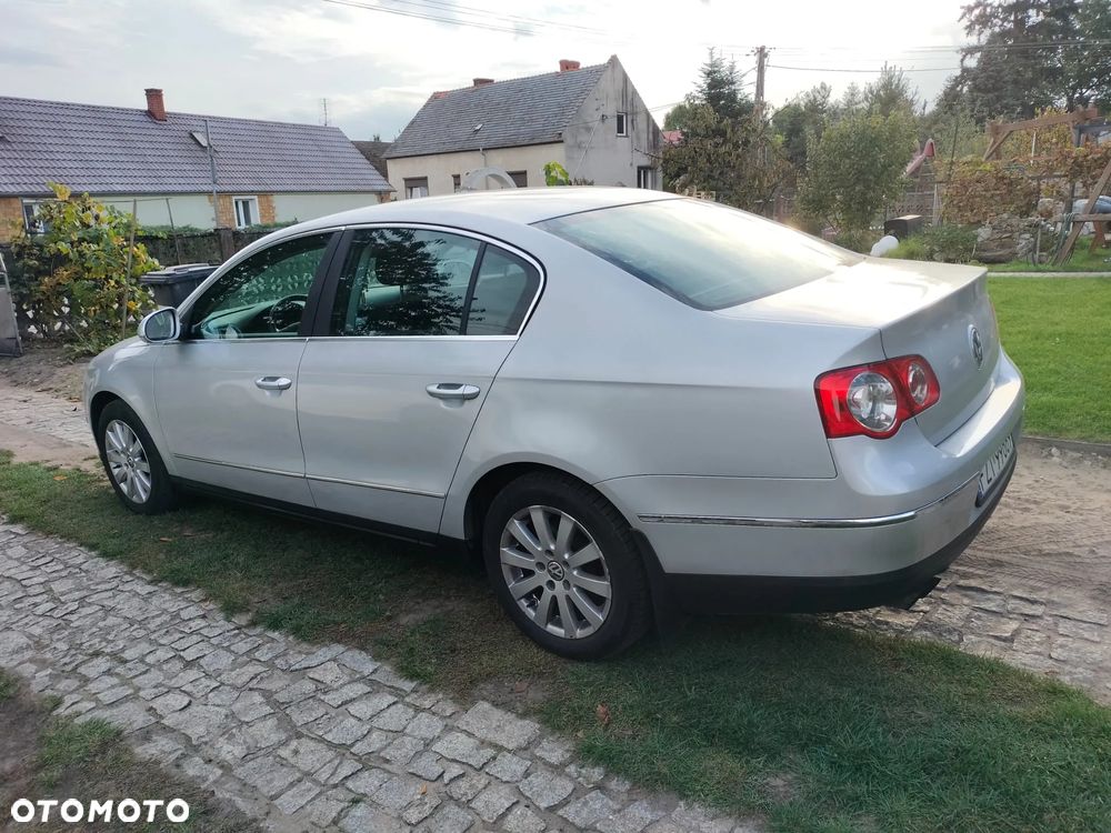 Volkswagen Passat 2006 photo 2