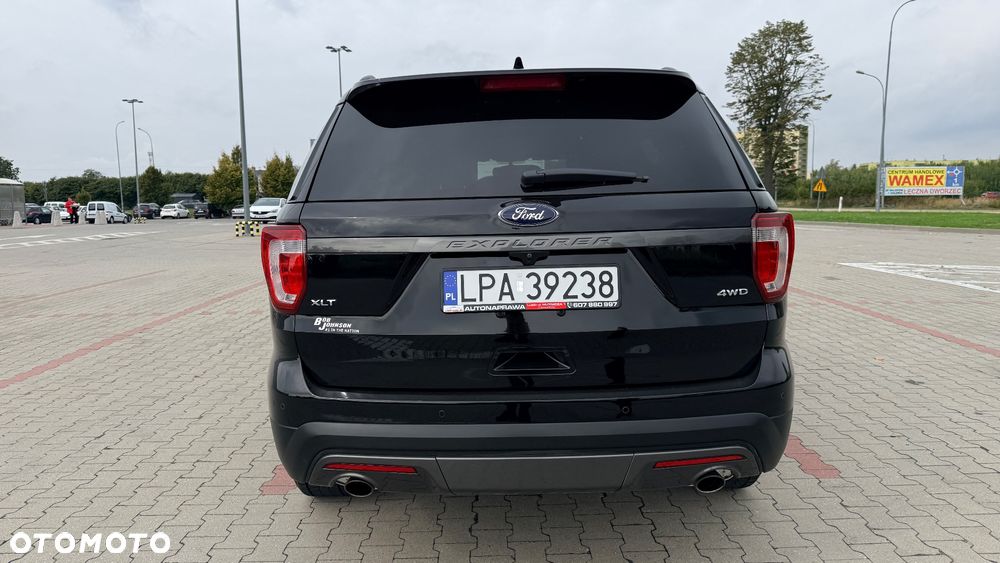 Ford Explorer - 3