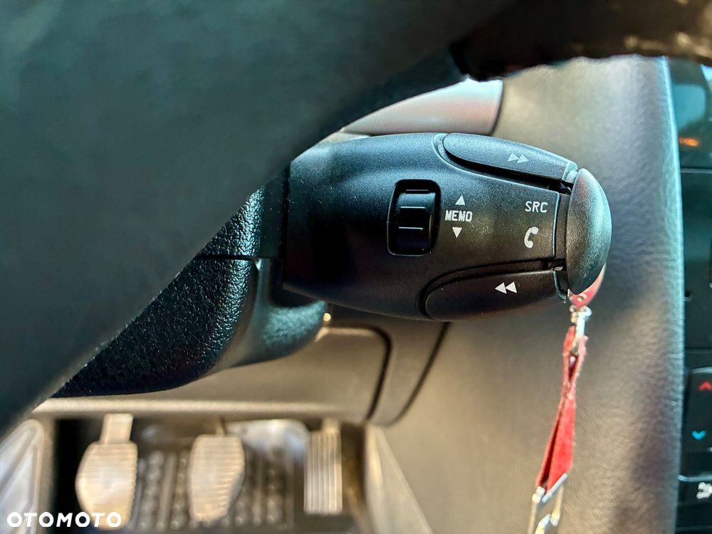 Peugeot 407 - 34