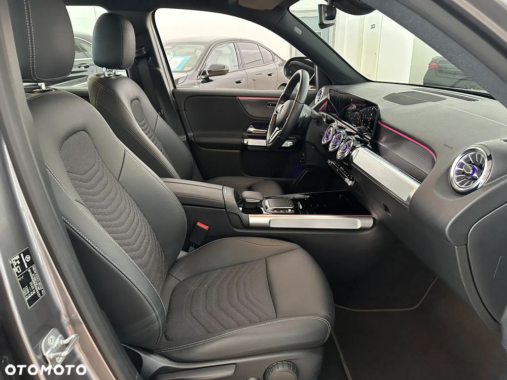 Mercedes-Benz EQB 250 66.5kWh Progressive - 11