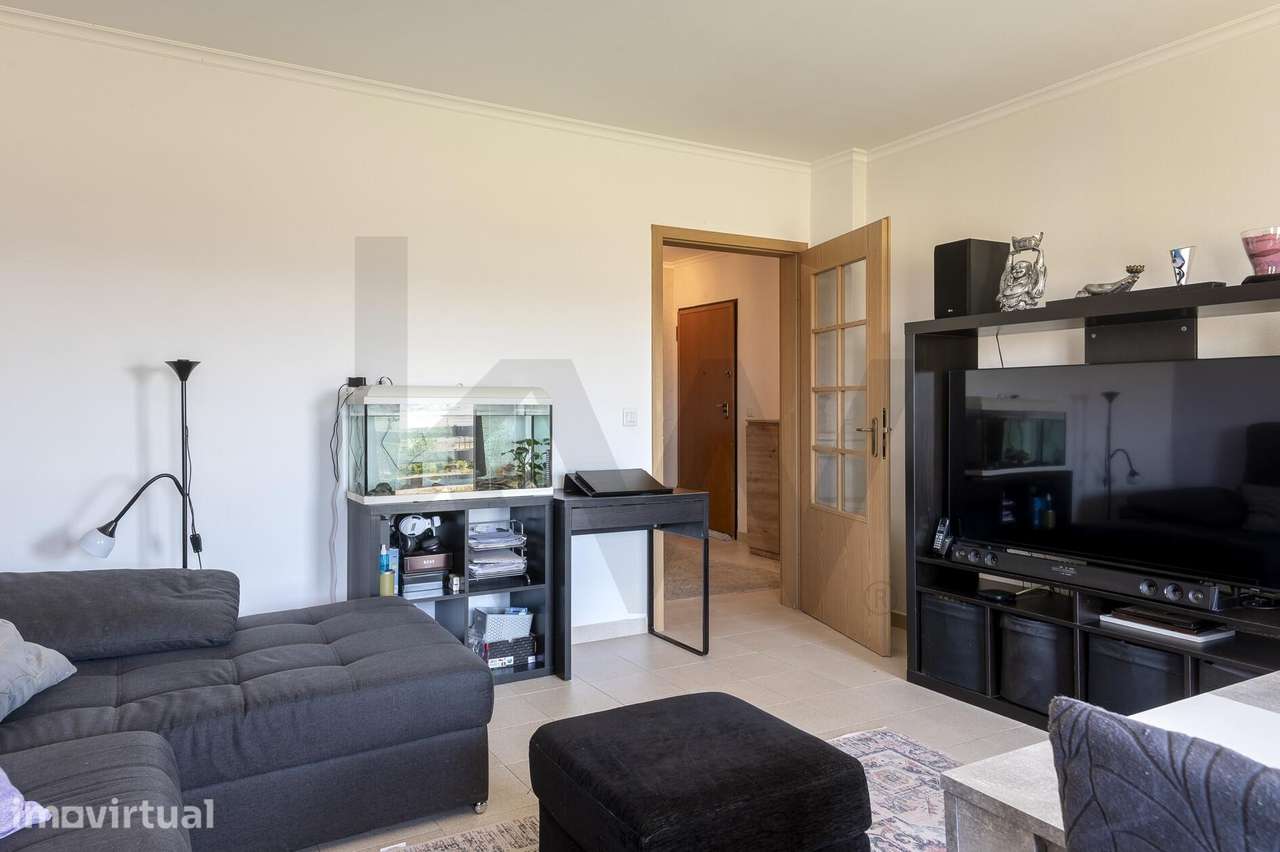 Apartamento com Vista Rio e Campo: Luz Nascente/Poente, Escolas e Comé - Grande imagem: 4/31