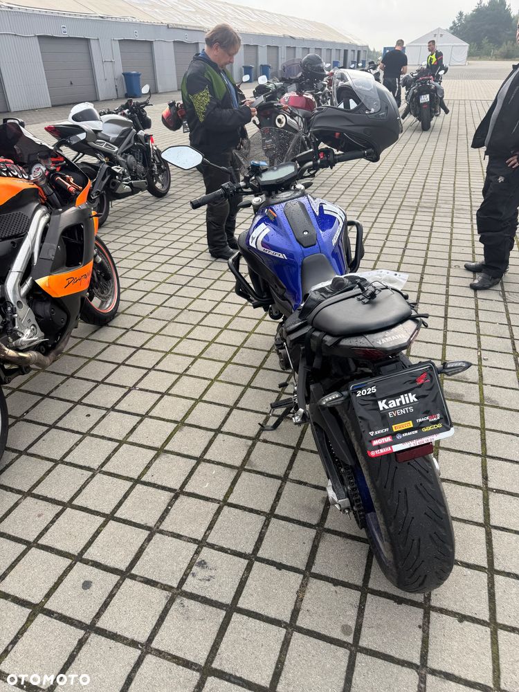 Yamaha MT - 8