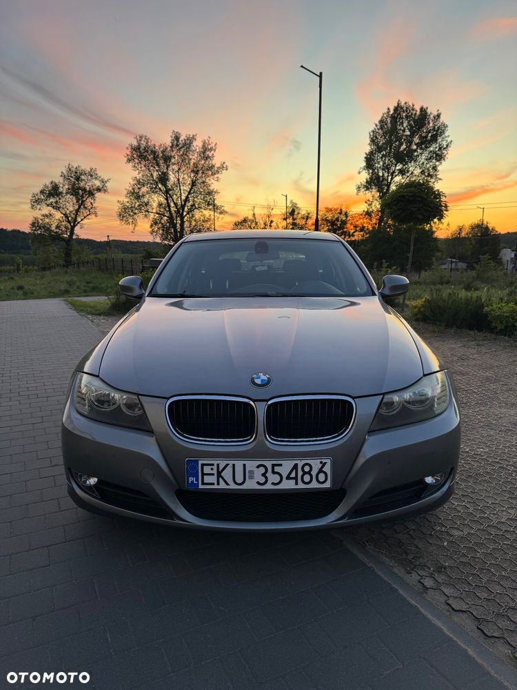 BMW Seria 3 316i - 11