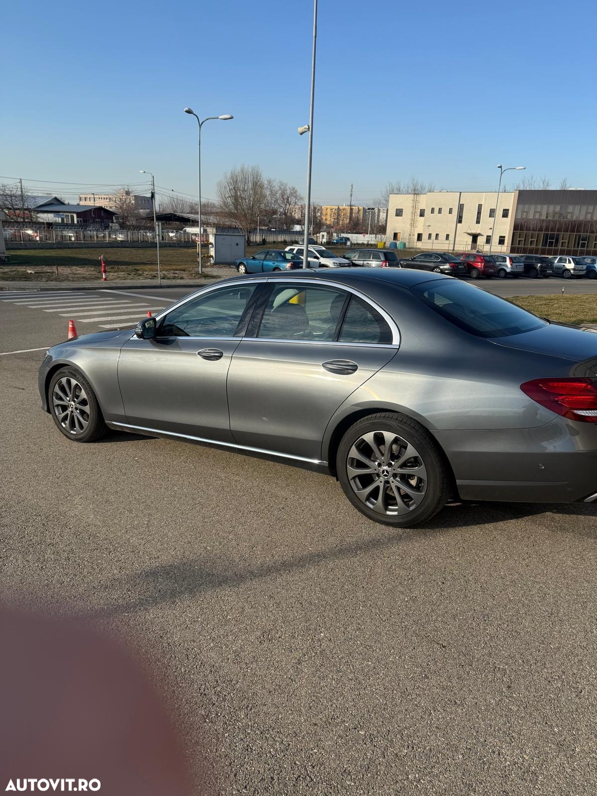 Mercedes-Benz E 220 d 9G-TRONIC - 28