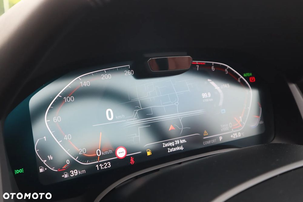 BMW Seria 8 840i - 26