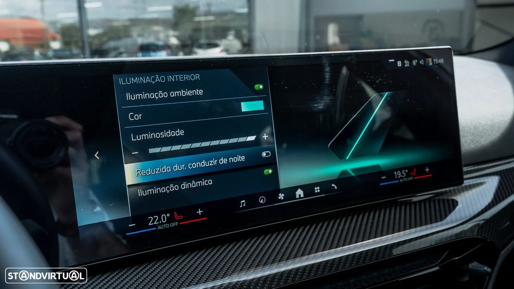 BMW 330 e Pack Desportivo M Pro Auto - 26