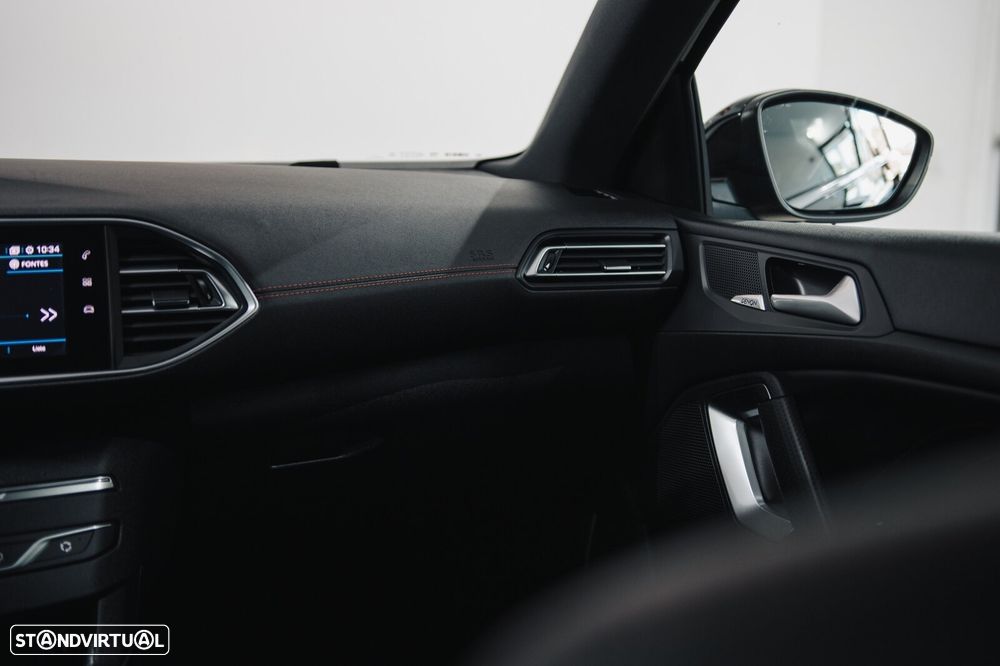 Peugeot 308 1.6 e-THP GTi - 13