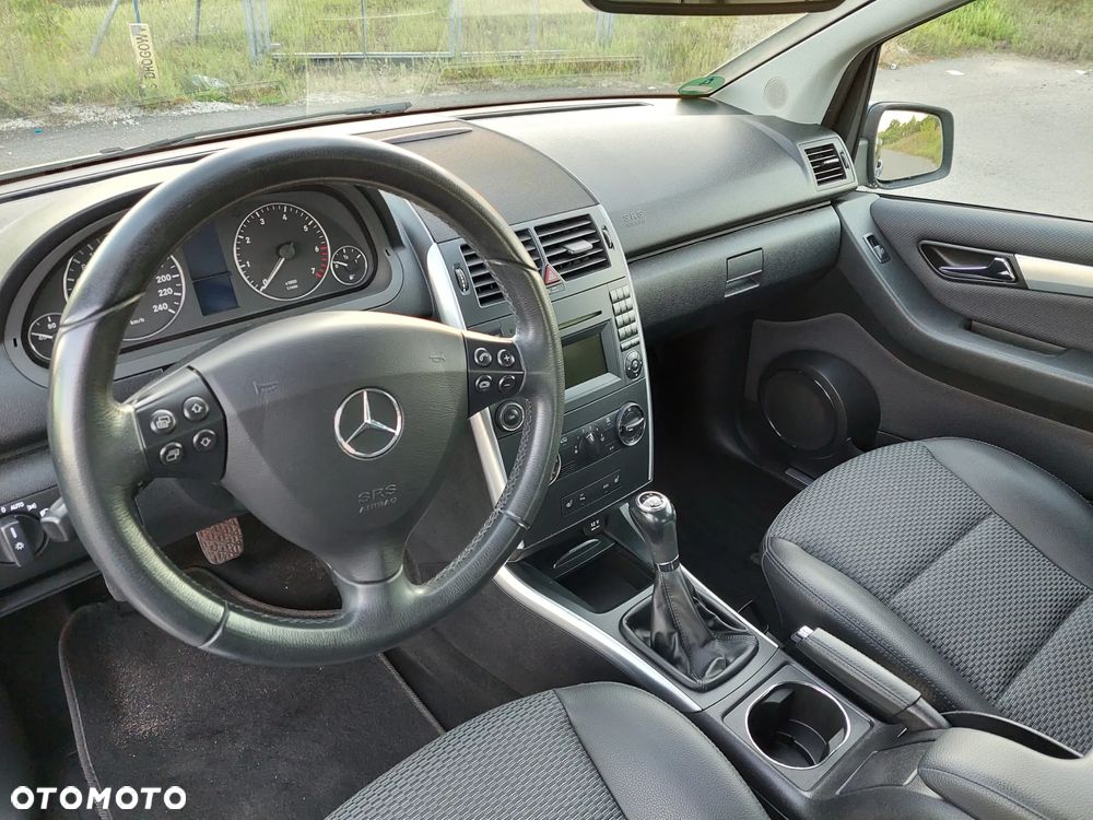 Mercedes-Benz Klasa A 180 BlueEFFICIENCY Avantgarde - 7